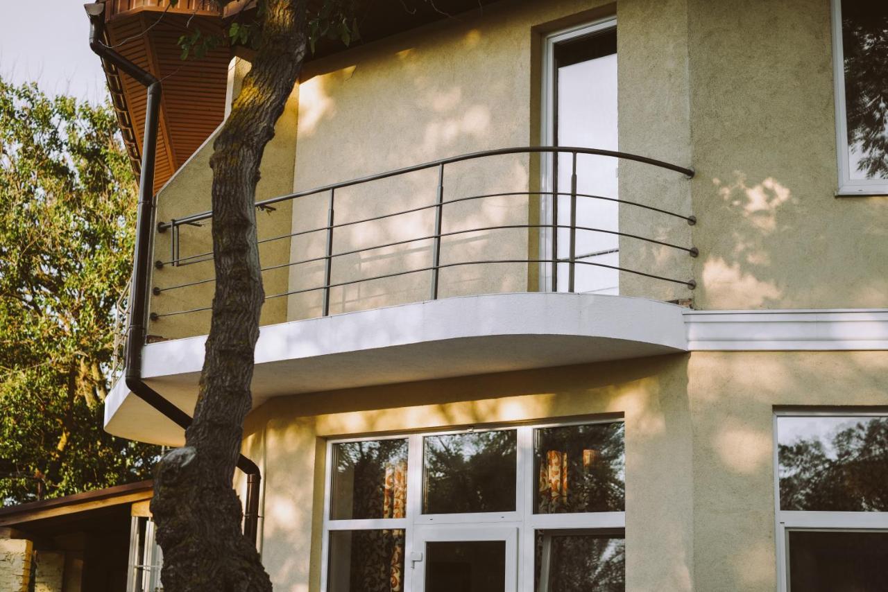 Hotel Tsvetok Odessa Exterior photo